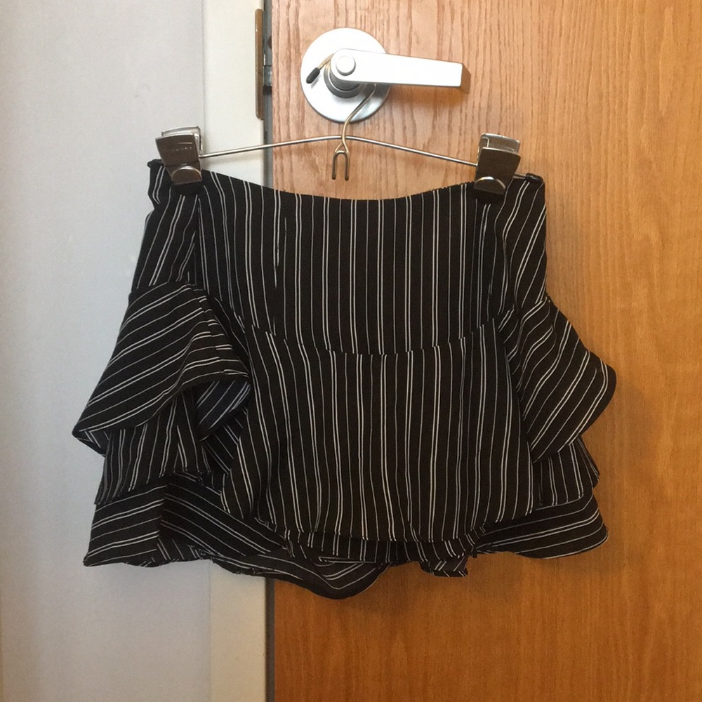 FashionNova Ruffle Skirt